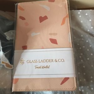 GLASS LADDER & Co. Travel Wallet NWT